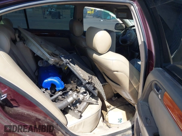 2001 Lexus GS 300 z VIN JT8BD69S410116080, wystawiony jako IAAI lot #42122447 z przebiegiem 243 533 mil mil oraz . Historia ofert i sprzedaży dostępna na DreamBid. Obrazek 8.