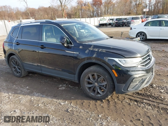 2022 Volkswagen Tiguan SE with VIN 3VV3B7AX8NM163352, listed as a IAAI auction lot 40946586 with 27,847 mi miles and . Bid and sale history available at DreamBid. Image 1.
