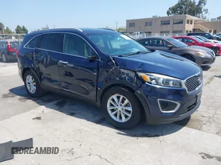 2018 Kia Sorento LX with VIN 5XYPG4A52JG358188, listed as a IAAI auction lot 42428171 with 121,337 mi miles and . Bid and sale history available at DreamBid. Image 1.