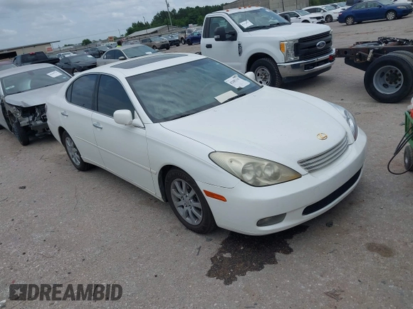 2002 Lexus ES 300 with VIN JTHBF30G525027804, listed as a IAAI auction lot 42285316 with 224,110 mi miles and . Bid and sale history available at DreamBid. Image 1.