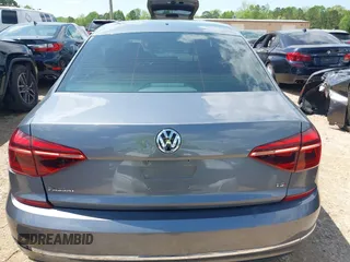 2018 Volkswagen Passat S z VIN 1VWAA7A32JC022159, wystawiony jako IAAI lot #41988875 z przebiegiem 121 598 mil mil oraz . Historia ofert i sprzedaży dostępna na DreamBid. Obrazek 16.