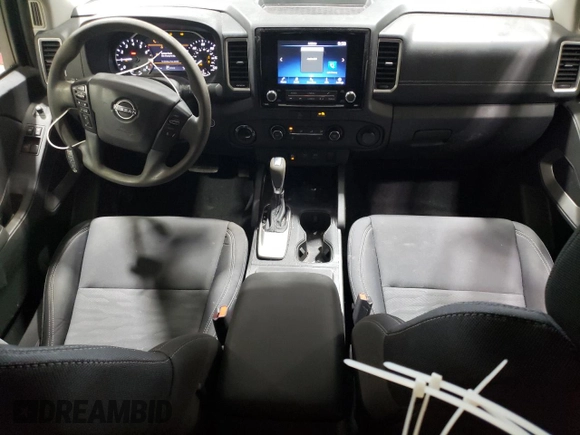 2023 Nissan Frontier S z VIN 1N6ED1CM3PN634203, wystawiony jako Copart lot #56314065 z przebiegiem 25 371 mil mil oraz Czysty tytuł • Clean title. Historia ofert i sprzedaży dostępna na DreamBid. Obrazek 8.
