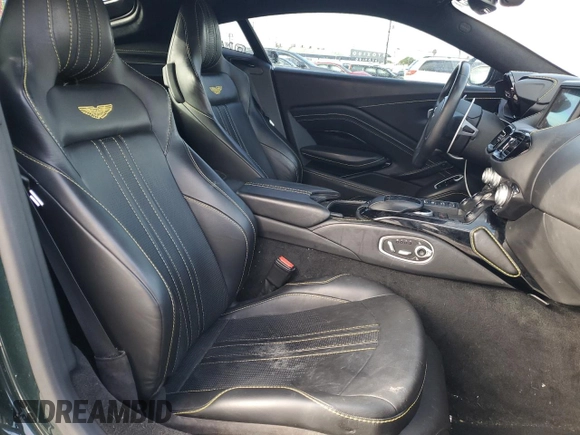 2020 Aston Martin Vantage z VIN SCFSMGAW4LGN03942, wystawiony jako Copart lot #49004855 z przebiegiem 42 583 mil mil oraz Szkody całkowita. Historia ofert i sprzedaży dostępna na DreamBid. Obrazek 10.