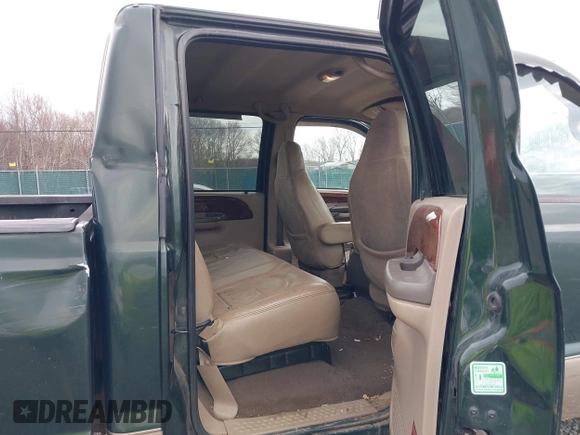 2000 Ford F-250 XL with VIN 1FTNW21F3YEC78232, listed as a IAAI auction lot 41811268 with 257,200 mi miles and . Bid and sale history available at DreamBid. Image 8.