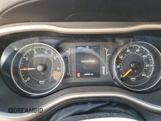 2015 Jeep Cherokee Latitude with VIN 1C4PJMCB5FW527800, listed as a Copart auction lot 50581105 with 84,360 mi miles and Salvage Title. Bid and sale history available at carsss.com. Image 9.