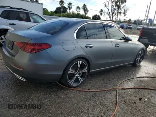 2022 Mercedes-Benz C 300 z VIN W1KAF4GB0NR052075, wystawiony jako Copart lot #73890784 z przebiegiem Nie podano mil oraz Nie do naprawy • Non repairable. Historia ofert i sprzedaży dostępna na DreamBid. Obrazek 3.