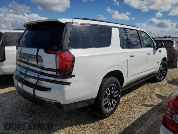 2024 GMC Yukon XL AT4 with VIN 1GKS2HKD8RR264758, listed as a Copart auction lot 77107514 with Not Provided miles and Salvage Title. Bid and sale history available at carsss.com. Image 3.