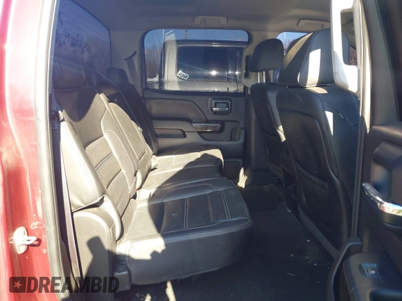 2015 GMC Sierra 2500HD Denali z VIN 1GT120E8XFF188285, wystawiony jako IAAI lot #41586993 z przebiegiem 141 691 mil mil oraz . Historia ofert i sprzedaży dostępna na DreamBid. Obrazek 8.
