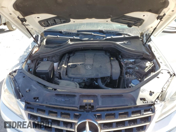 2015 Mercedes-Benz M 350 z VIN 4JGDA5HB8FA581991, wystawiony jako Copart lot #47315135 z przebiegiem 155 792 mil mil oraz Szkoda całkowita • Salvage title. Historia ofert i sprzedaży dostępna na DreamBid. Obrazek 12.