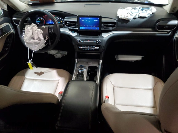 2020 Ford Explorer XLT z VIN 1FMSK8DH7LGA90191, wystawiony jako Copart lot #56458665 z przebiegiem 35 797 mil mil oraz Szkoda całkowita • Salvage title. Historia ofert i sprzedaży dostępna na DreamBid. Obrazek 8.