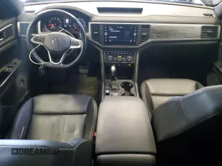 2020 Volkswagen Atlas SE with VIN 1V26C2CAXLC202539, listed as a Copart auction lot 60531385 with 116,258 mi miles and Salvage title. Bid and sale history available at DreamBid. Image 8.