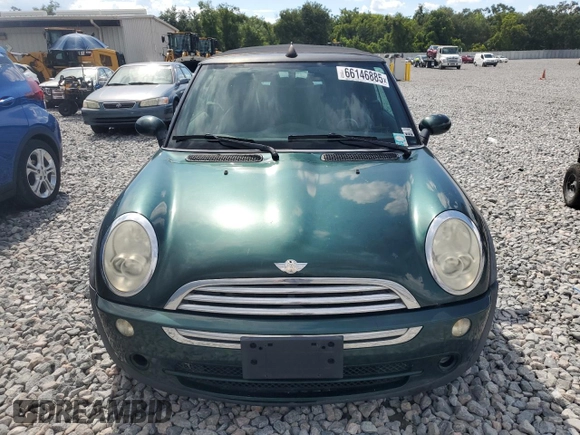 2007 MINI Convertible with VIN WMWRF335X7TG16568, listed as a Copart auction lot 66146885 with 97,502 mi miles and Clean title. Bid and sale history available at DreamBid. Image 5.