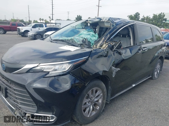 2022 Toyota Sienna XLE z VIN 5TDYRKEC8NS123217, wystawiony jako IAAI lot #42224483 z przebiegiem 73 802 mil mil oraz . Historia ofert i sprzedaży dostępna na DreamBid. Obrazek 6.