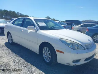2004 Lexus ES 330 with VIN JTHBA30G745054956, listed as a IAAI auction lot 41739387 with 124,967 mi miles. Bid and sale history available at carsss.com. Image 1.