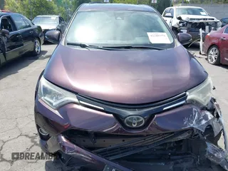 2018 Toyota RAV4 XLE z VIN 2T3WFREV2JW468231, wystawiony jako IAAI lot #42288978 z przebiegiem 109 779 mil mil oraz . Historia ofert i sprzedaży dostępna na DreamBid. Obrazek 13.