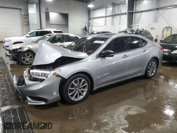 2019 Acura TLX with VIN 19UUB1F33KA009700, listed as a Copart auction lot 82205524 with 72,191 mi miles and Salvage Title. Bid and sale history available at carsss.com. Image 1.