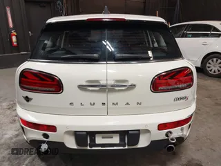 2023 MINI Clubman Cooper S with VIN WMWXJ1C02P2S77645, listed as a IAAI auction lot 41300674 with 34,302 mi miles. Bid and sale history available at carsss.com. Image 16.