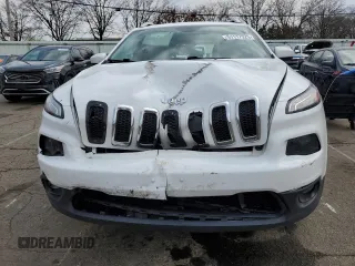 2017 Jeep Cherokee Latitude with VIN 1C4PJMCB6HD234261, listed as a Copart auction lot 51117525 with 92,176 mi miles and Salvage Title. Bid and sale history available at carsss.com. Image 5.