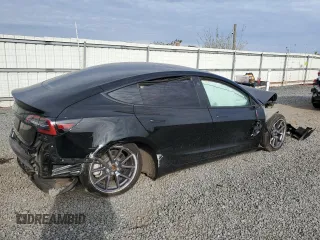 2023 Tesla Model 3 z VIN 5YJ3E1EA3PF698993, wystawiony jako Copart lot #55033655 z przebiegiem Nie podano mil oraz Szkoda całkowita • Salvage title. Historia ofert i sprzedaży dostępna na DreamBid. Obrazek 3.
