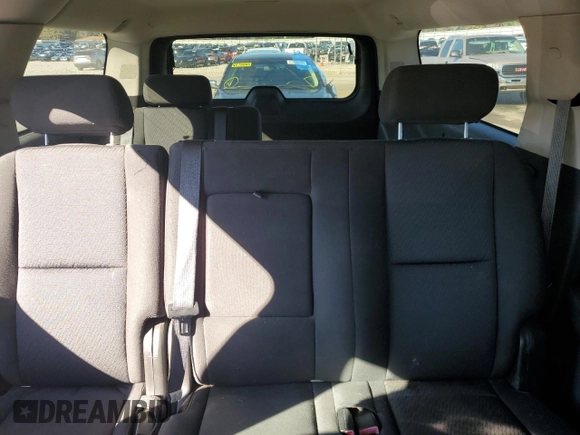 2010 Chevrolet Suburban LS with VIN 1GNUCHE02AR203315, listed as a Copart auction lot 82973604 with 265,282 mi miles and Clean Title. Bid and sale history available at carsss.com. Image 10.