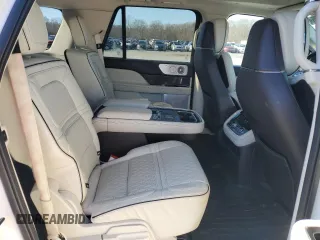 2021 Lincoln Navigator Black Label z VIN 5LMJJ3TT3MEL03929, wystawiony jako Copart lot #88942155 z przebiegiem 55 633 mil mil oraz Szkoda całkowita • Salvage title. Historia ofert i sprzedaży dostępna na DreamBid. Obrazek 11.