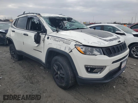 2018 Jeep Compass Sport с VIN 3C4NJDAB4JT190979, выставлен на аукционе Copart как лот 37132794 с пробегом Не указан миль и Списание • Salvage title. История ставок и продаж доступна на DreamBid. Изображение 4.
