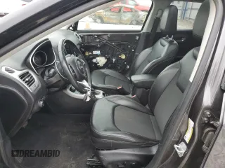 2018 Jeep Compass Latitude with VIN 3C4NJDBB3JT290652, listed as a Copart auction lot 50723415 with 69,579 mi miles and Salvage Title. Bid and sale history available at DreamBid. Image 7.