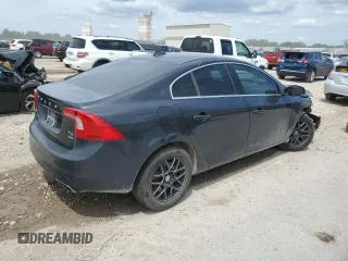 2014 Volvo S60 T6 with VIN YV1902FH9E2281527, listed as a Copart auction lot 60855454 with 0 mi miles and Salvage Title. Bid and sale history available at carsss.com. Image 3.