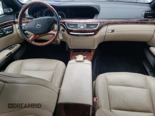 2012 Mercedes-Benz S 550 with VIN WDDNG9EB0CA415646, listed as a Copart auction lot 80232034 with 130,113 mi miles and Salvage Title. Bid and sale history available at DreamBid. Image 8.