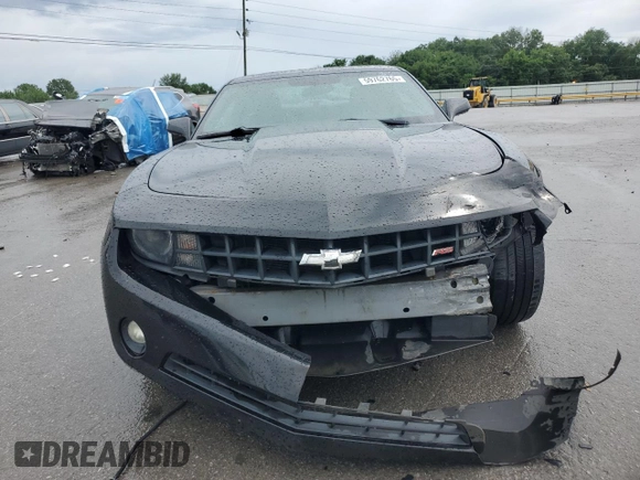2013 Chevrolet Camaro LT z VIN 2G1FC1E31D9228586, wystawiony jako Copart lot #59762765 z przebiegiem 204 854 mil mil oraz Szkoda całkowita • Salvage title. Historia ofert i sprzedaży dostępna na DreamBid. Obrazek 5.