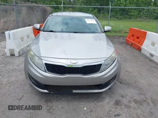 2013 Kia Optima EX z VIN 5XXGN4A70DG251141, wystawiony jako IAAI lot #42410478 z przebiegiem 245 963 mil mil oraz . Historia ofert i sprzedaży dostępna na DreamBid. Obrazek 6.