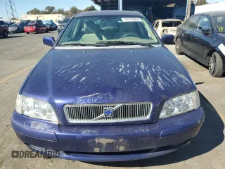 2004 Volvo V40 z VIN YV1VW27524F027635, wystawiony jako Copart lot #76744664 z przebiegiem 130 302 mil mil oraz Tytuł czysty. Historia ofert i sprzedaży dostępna na DreamBid. Obrazek 5.