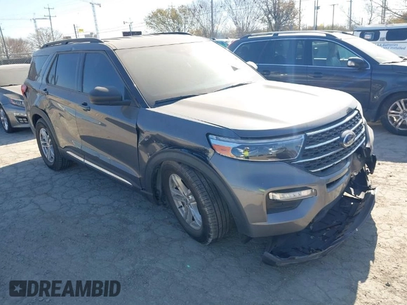 2023 Ford Explorer XLT with VIN 1FMSK7DH4PGB05813, listed as a IAAI auction lot 41761801 with 11,191 mi miles. Bid and sale history available at carsss.com. Image 1.
