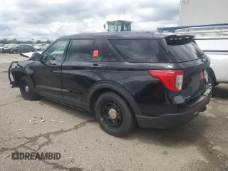 2024 Ford Police Interceptor Utility z VIN 1FM5K8AB0RGA21994, wystawiony jako Copart lot #56233055 z przebiegiem 10 017 mil mil oraz Szkody całkowita. Historia ofert i sprzedaży dostępna na DreamBid. Obrazek 2.
