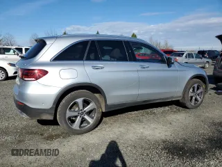2022 Mercedes-Benz GLC 300 with VIN W1N0G8EB5NG110912, listed as a Copart auction lot 49848705 with 8,508 mi miles and Salvage Title. Bid and sale history available at DreamBid. Image 3.