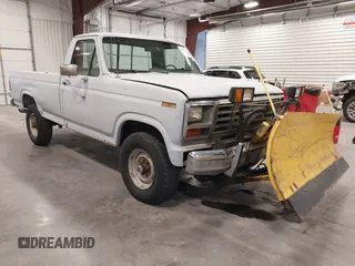 1985 Ford F-250 with VIN 1FTHF2619FPA47086, listed as a IAAI auction lot 41725532 with 69,453 mi miles and . Bid and sale history available at DreamBid. Image 1.