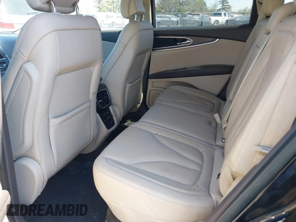 2018 Lincoln MKX Select with VIN 2LMPJ8KR1JBL15072, listed as a IAAI auction lot 41868951 with 125,743 mi miles. Bid and sale history available at carsss.com. Image 8.