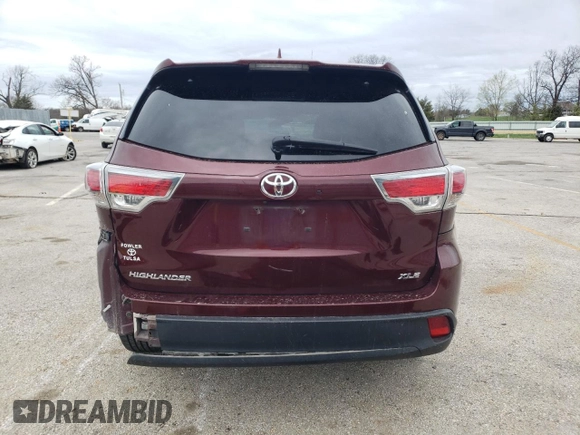 2015 Toyota Highlander XLE z VIN 5TDKKRFH8FS107212, wystawiony jako Copart lot #51064115 z przebiegiem 149 775 mil mil oraz Szkoda całkowita • Salvage title. Historia ofert i sprzedaży dostępna na DreamBid. Obrazek 6.