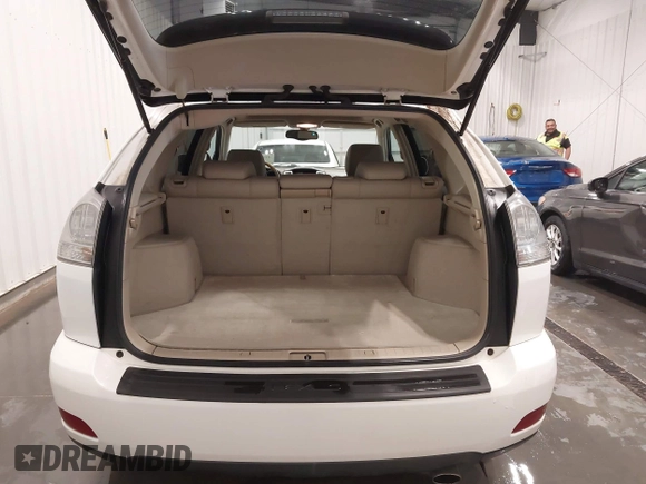 2005 Lexus RX 330 with VIN 2T2HA31U35C060236, listed as a IAAI auction lot 41872491 with 140,766 mi miles. Bid and sale history available at carsss.com. Image 17.