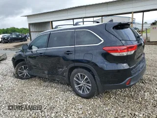 2018 Toyota Highlander SE z VIN 5TDJZRFHXJS821925, wystawiony jako Copart lot #56597305 z przebiegiem 36 232 mil mil oraz Szkoda całkowita • Salvage title. Historia ofert i sprzedaży dostępna na DreamBid. Obrazek 2.