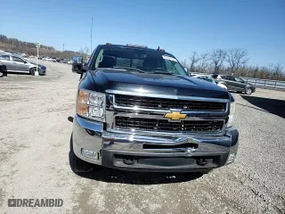 2008 Chevrolet Silverado 2500HD LT w/2LT with VIN 1GCHK29K58E171757, listed as a Copart auction lot 49646185 with 131,378 mi miles and Salvage Title. Bid and sale history available at carsss.com. Image 11.