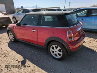 2008 MINI Hardtop with VIN WMWMF33538TT64347, listed as a Copart auction lot 52852075 with 89,884 mi miles and Clean Title. Bid and sale history available at DreamBid. Image 2.
