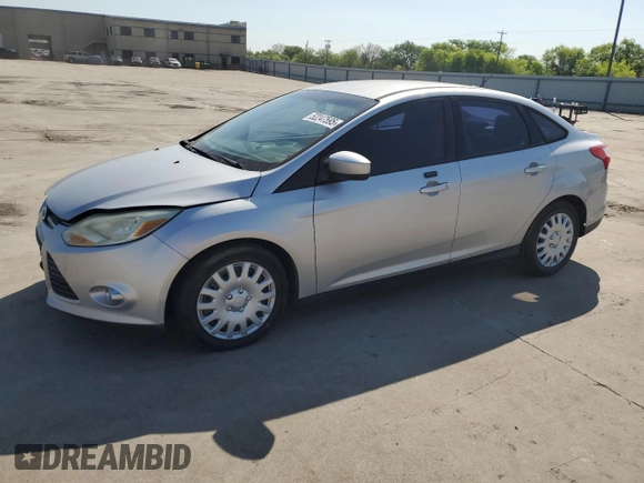 2012 Ford Focus SE z VIN 1FAHP3F23CL174243, wystawiony jako Copart lot #52247595 z przebiegiem 164 383 mil mil oraz Czysty tytuł • Clean title. Historia ofert i sprzedaży dostępna na DreamBid. Obrazek 1.