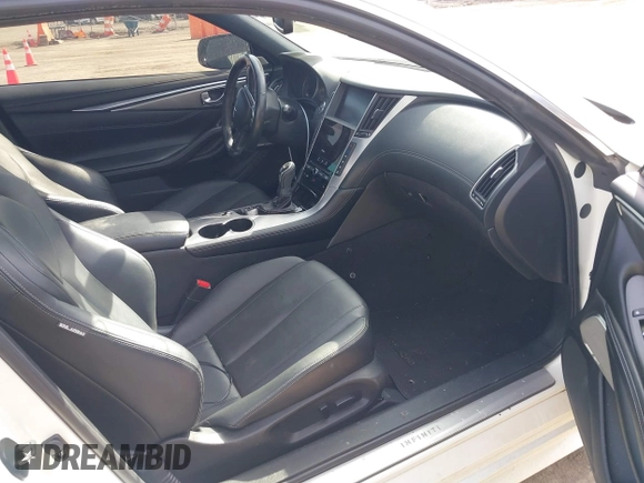 2017 Infiniti Q60 Sport with VIN JN1EV7EL8HM550153, listed as a IAAI auction lot 41701379 with 111,476 mi miles. Bid and sale history available at carsss.com. Image 5.