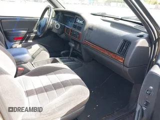 1997 Jeep Grand Cherokee Laredo with VIN 1J4GZ58S5VC500257, listed as a IAAI auction lot 41996034 with 222,513 mi miles and . Bid and sale history available at DreamBid. Image 5.