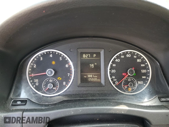 2011 Volkswagen Tiguan S z VIN WVGAV7AX3BW001598, wystawiony jako Copart lot #57518545 z przebiegiem 135 668 mil mil oraz Szkoda całkowita • Salvage title. Historia ofert i sprzedaży dostępna na DreamBid. Obrazek 9.