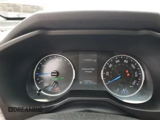 2022 Toyota RAV4 Hybrid XLE z VIN 4T3RWRFVXNU050291, wystawiony jako Copart lot #59721295 z przebiegiem 83 752 mil mil oraz Szkoda całkowita • Salvage title. Historia ofert i sprzedaży dostępna na DreamBid. Obrazek 9.