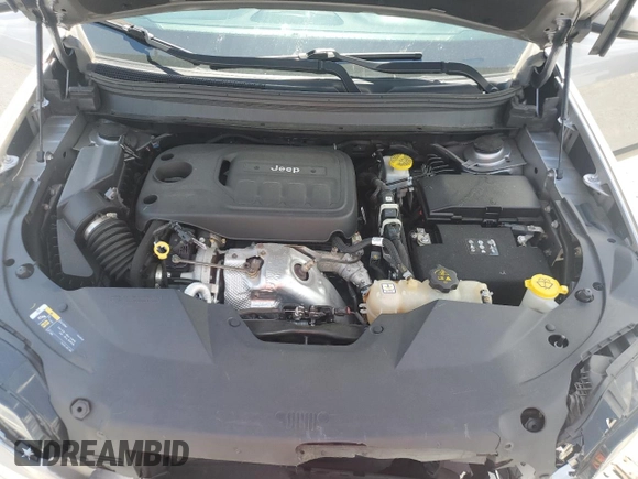 2019 Jeep Cherokee Limited with VIN 1C4PJMDN7KD116722, listed as a Copart auction lot 55806305 with 72,155 mi miles and Salvage title. Bid and sale history available at DreamBid. Image 12.