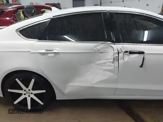 2019 Ford Fusion Titanium with VIN 3FA6P0D98KR124007, listed as a IAAI auction lot 41639572 with 80,272 mi miles. Bid and sale history available at carsss.com. Image 18.