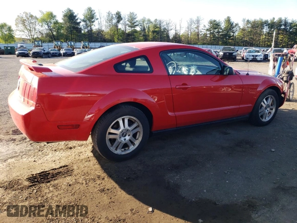 2007 Ford Mustang Deluxe with VIN 1ZVHT80N175203073, listed as a Copart auction lot 54480465 with 140,275 mi miles and Salvage Title. Bid and sale history available at carsss.com. Image 3.